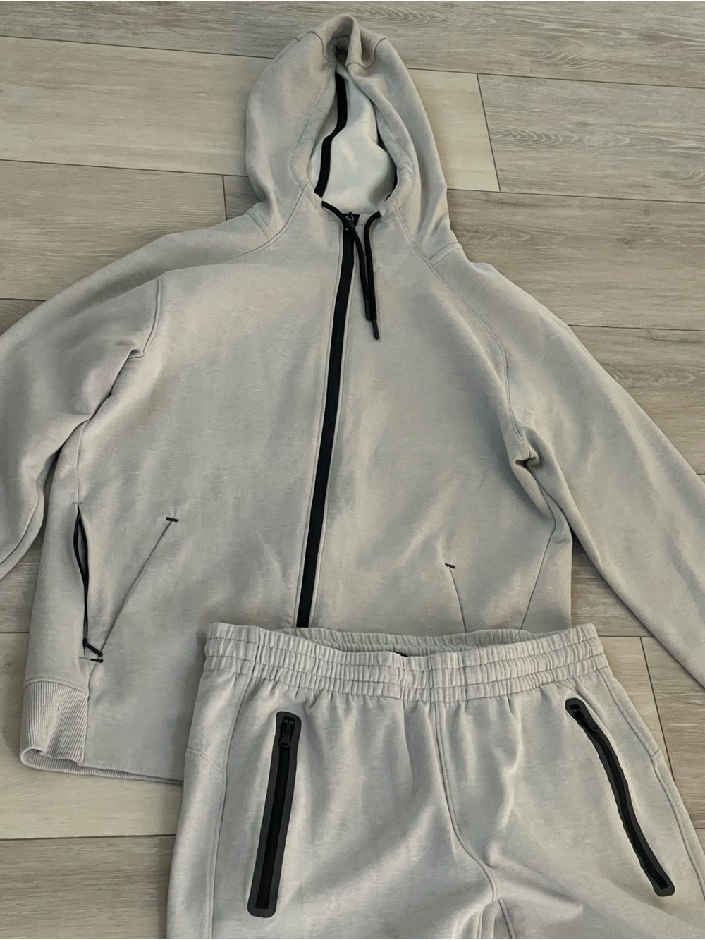 Old Navy Light Gray Active Fleece Top